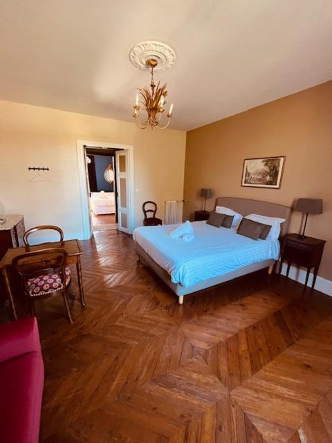 Le Manoir Du Thouron Hotel Saint-Sulpice-la-Pointe Kültér fotó