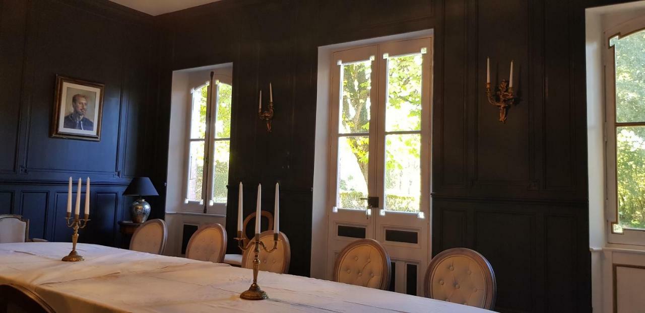Le Manoir Du Thouron Hotel Saint-Sulpice-la-Pointe Kültér fotó